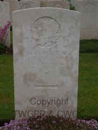 Etaples Military Cemetery - Hull, Percy James
